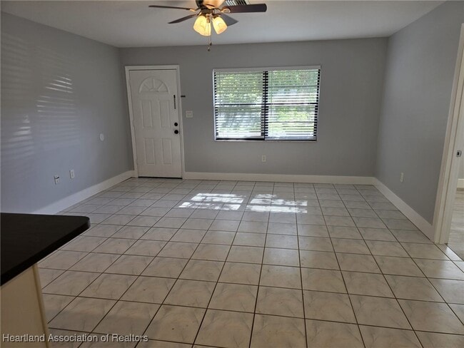 Building Photo - 644 Serenade Terrace