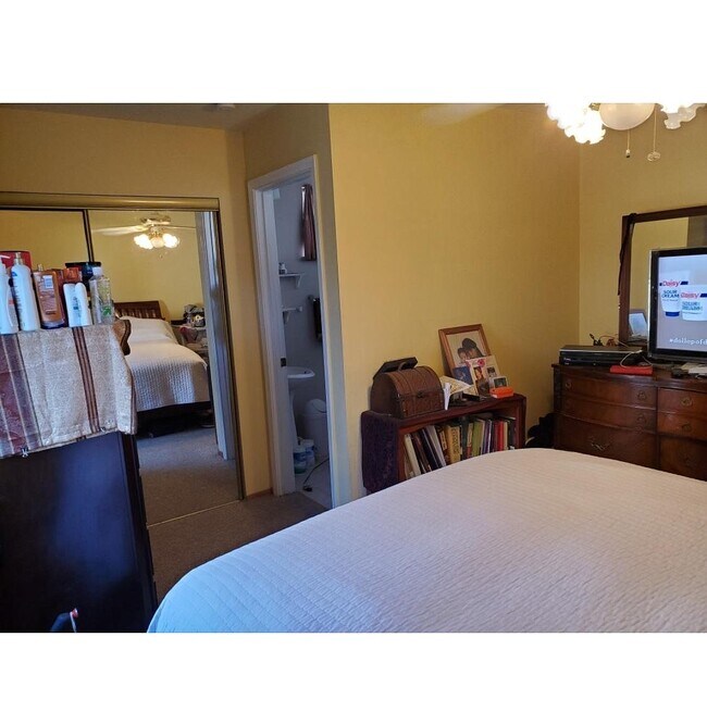 Foto del edificio - 33141 Basswood Ave