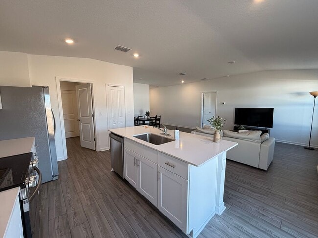 Foto del edificio - 4813 NW 11th St