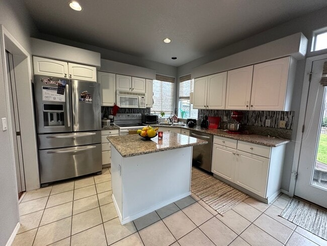Building Photo - 16450 NW Audrey Dr