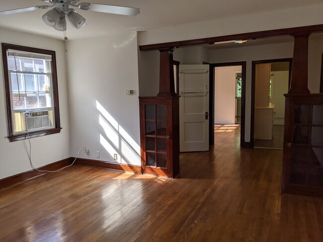 Foto del edificio - 2316 40th St NW