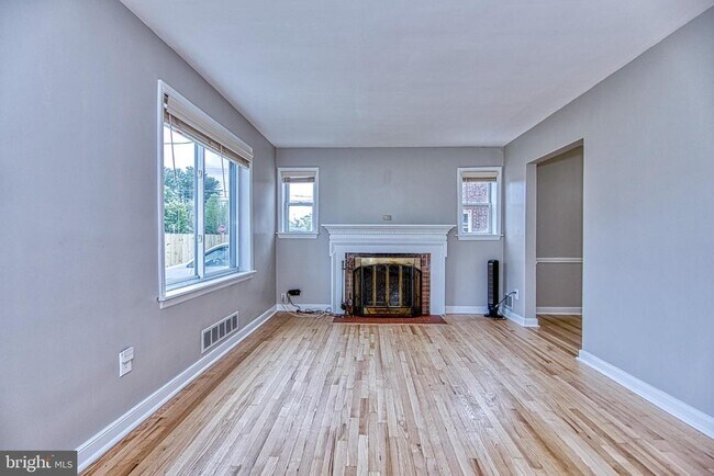 Foto del edificio - 3034 Fenwick Rd