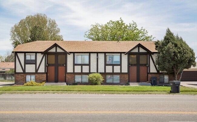 Building Photo - 360 N Woodruff Ave