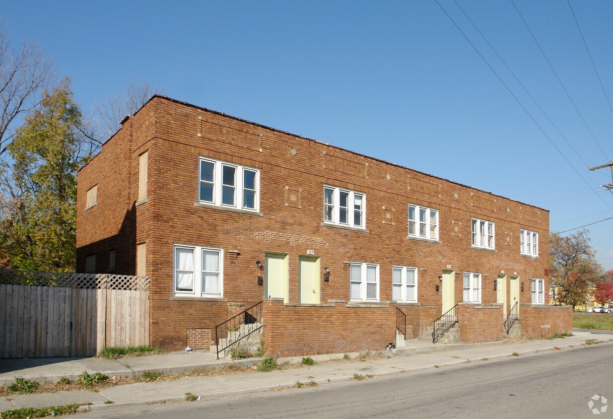 Building Photo - 361-369 S 17th St
