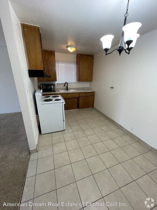 Apartments for Rent in Corcoran CA with Parking 2 Rentals