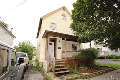 Primary Photo - 215 St Mary St