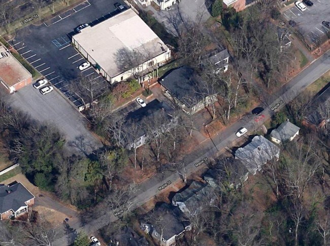 Aerial Photo - 784 Maple St