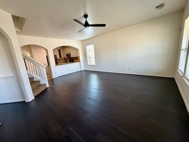 Building Photo - 26922 Henson Falls Dr