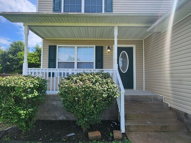 Foto del edificio - $1650 4 Bedroom 2.5 Bath Gorgeous Oak Grov...