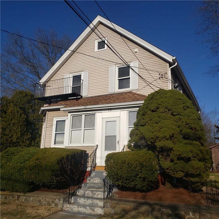 13 Redland 1st Floor Av, East Providence, RI 02916 Room for Rent in