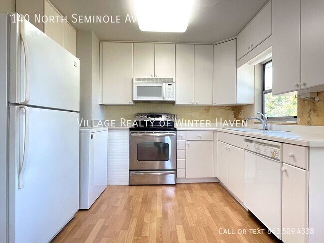 Building Photo - Cozy 2 Bedroom Home in Lake Alfred!