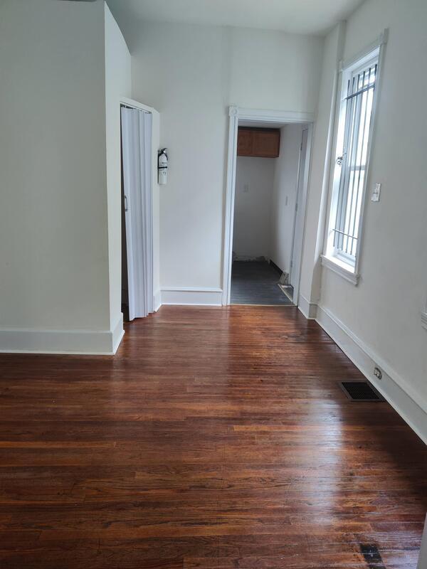 Building Photo - 2055 E Lippincott St