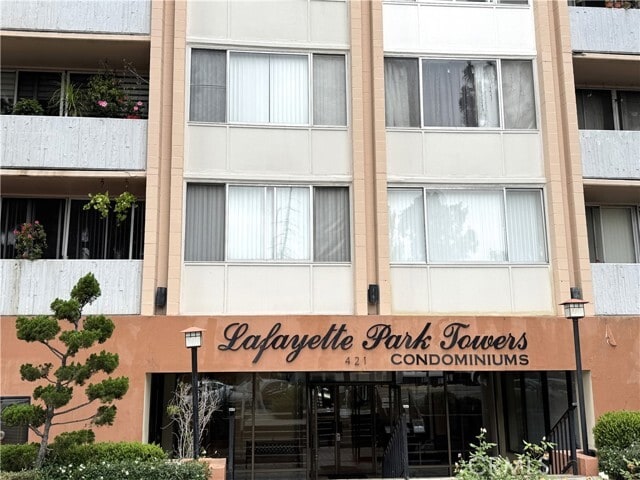 Building Photo - 421 La Fayette Park Pl