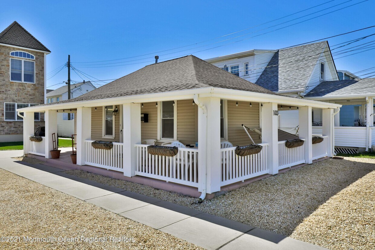 Primary Photo - 103 17th Ave