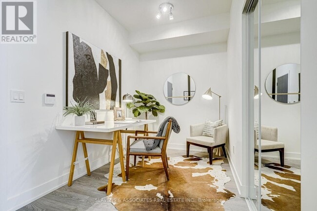 Photo du bâtiment - 9 Mabelle Ave