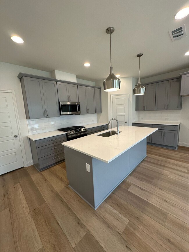 Foto del edificio - 3429 Vista Highlands Ln