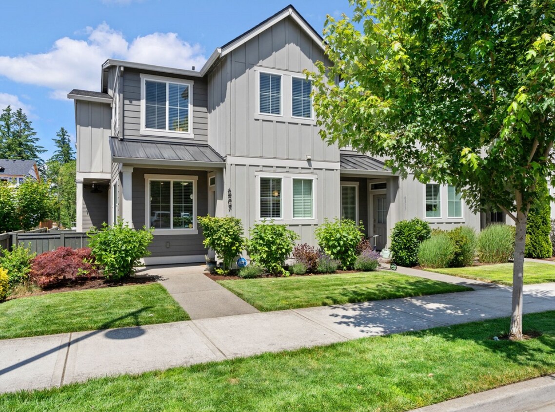 End Unit - 6507 SE Genrosa St (Hillsboro, OR)