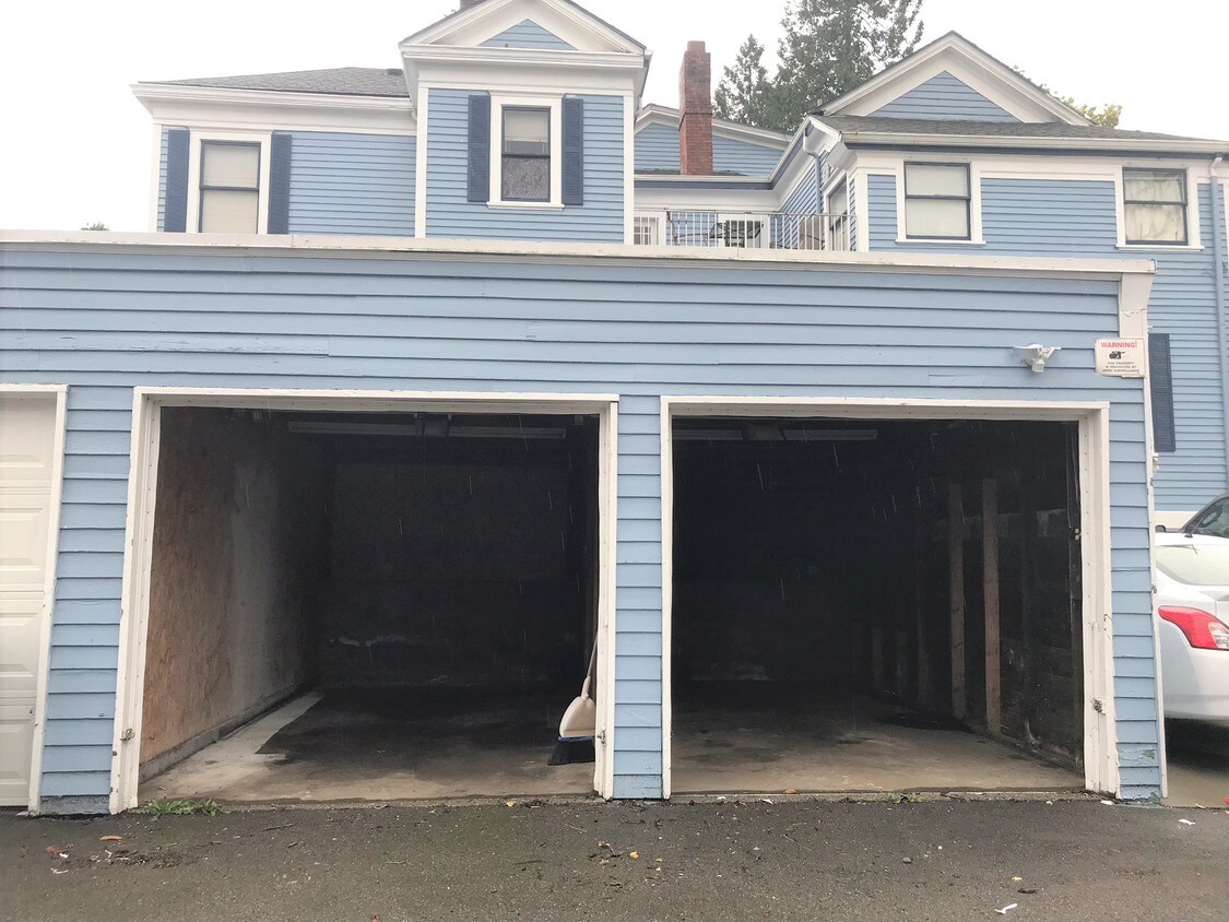 Foto del edificio - 2129 Rucker Ave