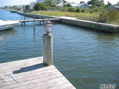 Building Photo - 206 Dune Rd