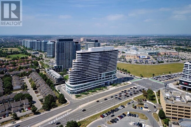 Building Photo - 2520-2520 Eglinton Ave W