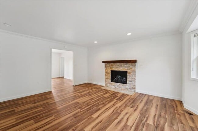 Building Photo - 0 bedroom in Snohomish WA 98290