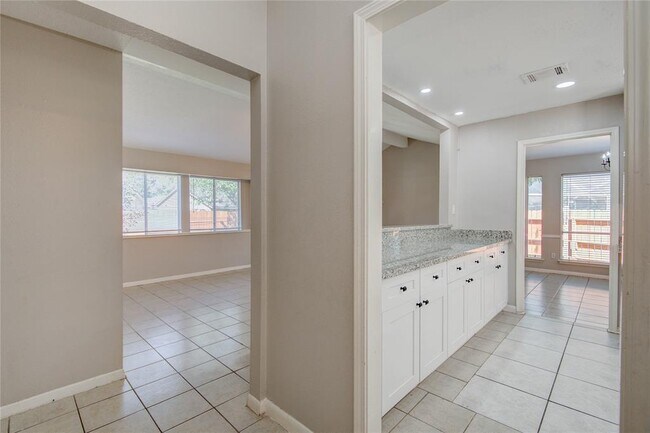 Foto del edificio - 25534 Pepper Ridge Ln