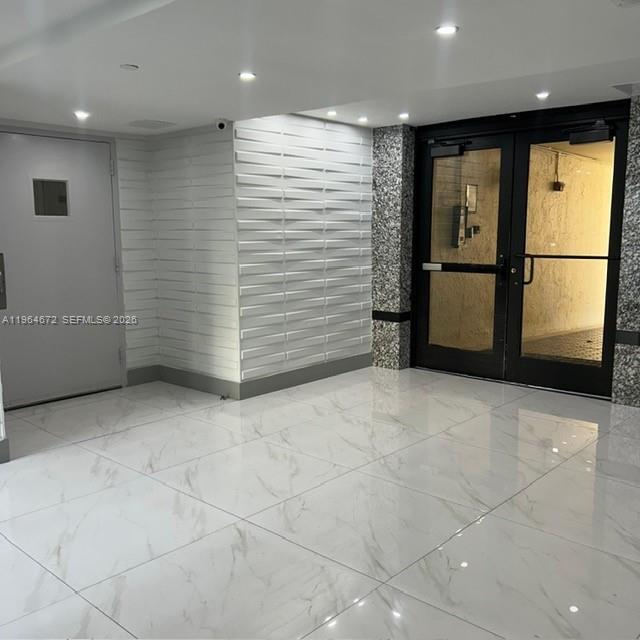 Foto del edificio - 16919 N Bay Rd