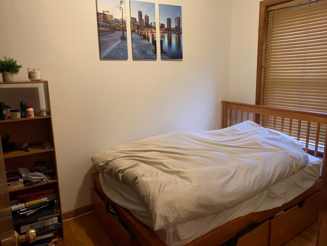 Foto principal - 93 West Cedar St