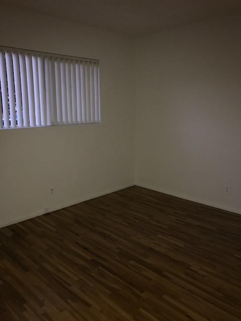 Building Photo - 12942 Moorpark St