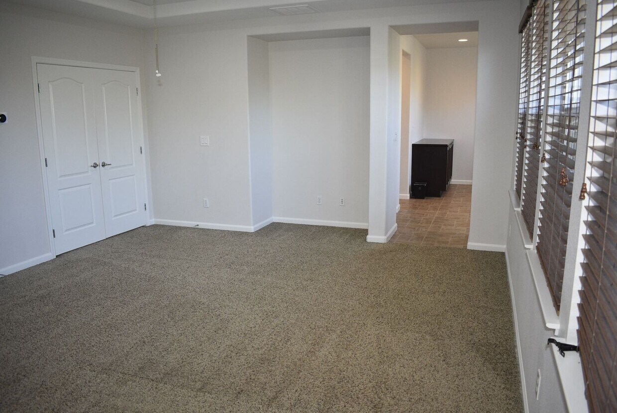 Foto principal - 1806 Sorenson Dr