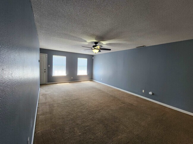 Building Photo - 5452 April Forest Dr