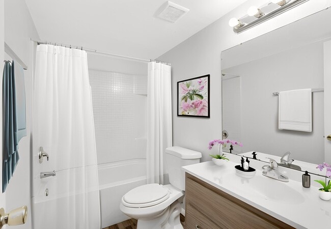 Foto del edificio - 226 N Clyde Ave