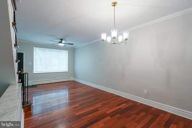 Foto del edificio - 2429 S Garnet St