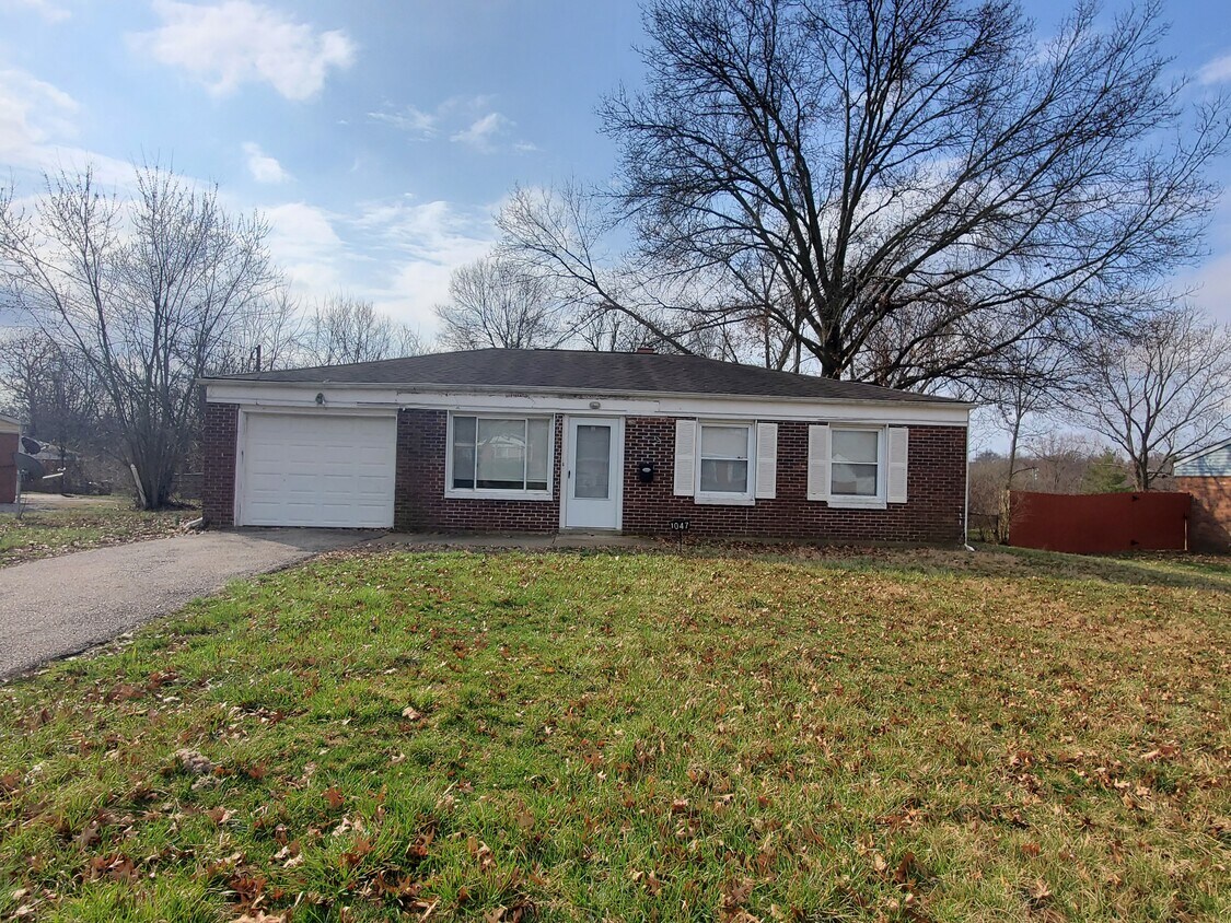 1047 Wellspring Dr, Cincinnati, OH 45231 House Rental in Cincinnati