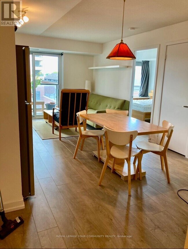 Photo du bâtiment - 1420 Dupont St