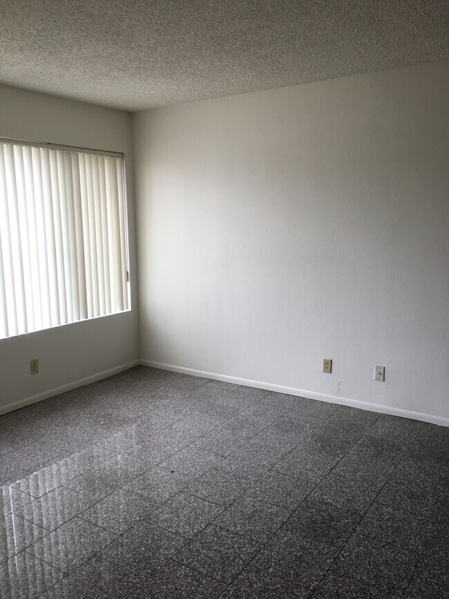 Foto del edificio - Beautiful 3BR/2BA Home In Family Neighborh...