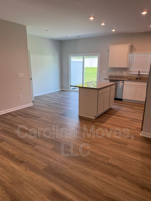 Building Photo - 179 Randwick Ln