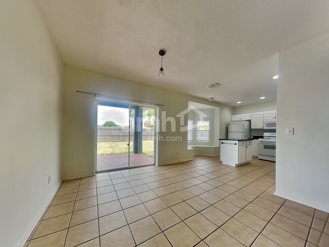 Building Photo - 4322 Brooke Dr