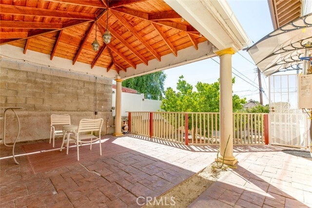 Foto del edificio - 10455 Glory Ave