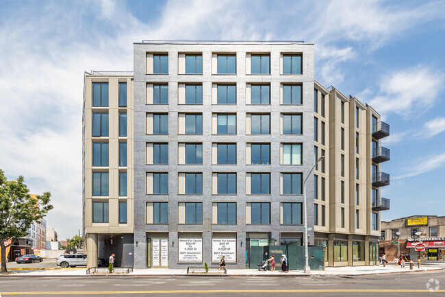 Building Photo - Noble