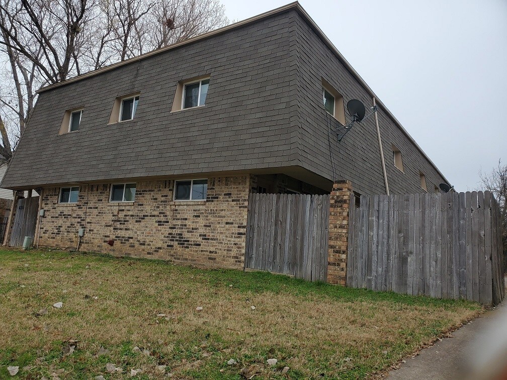 Primary Photo - 6333 -6339 Granbury Rd,