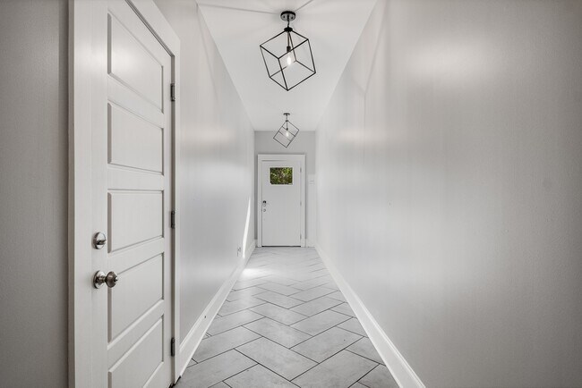 Foto del edificio - 4604A Michigan Ave