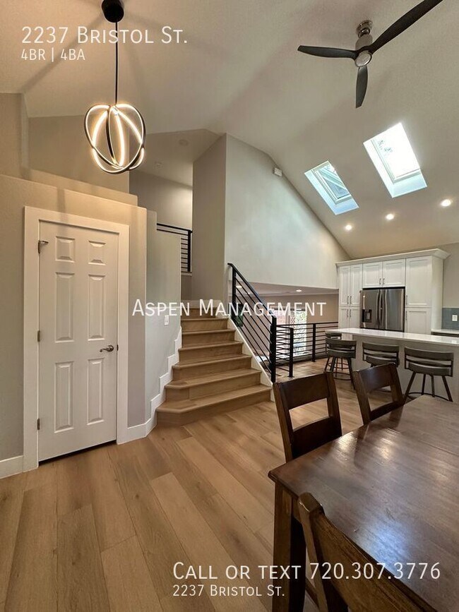 Photo - 2237 Bristol St House