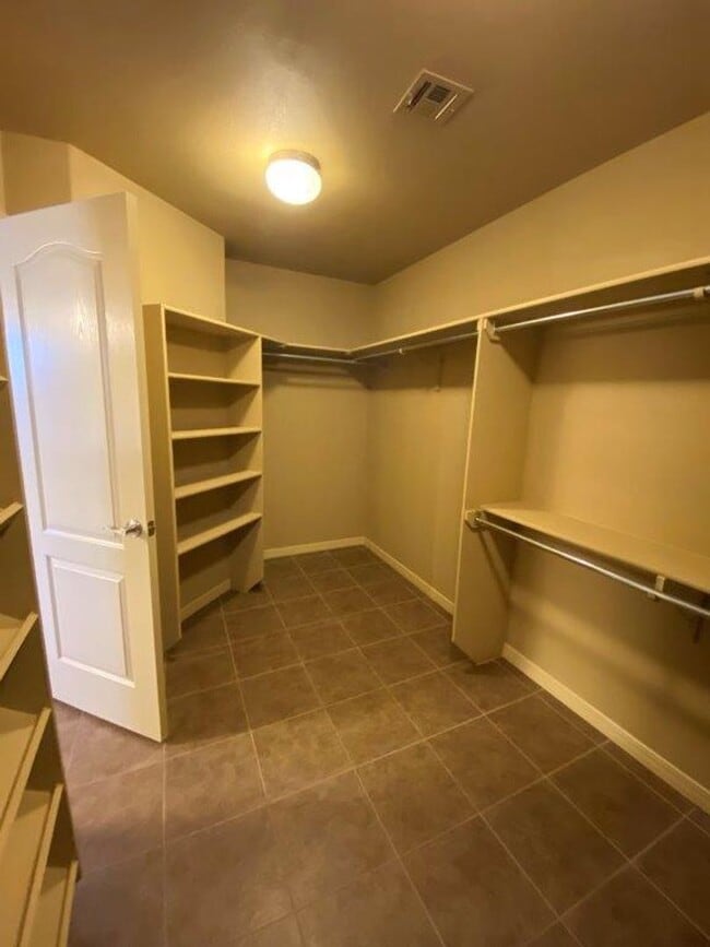 Building Photo - 7328 Vista De Sobre Dr