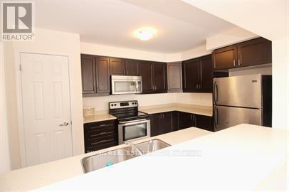 Building Photo - 603 Attenborough Terrace