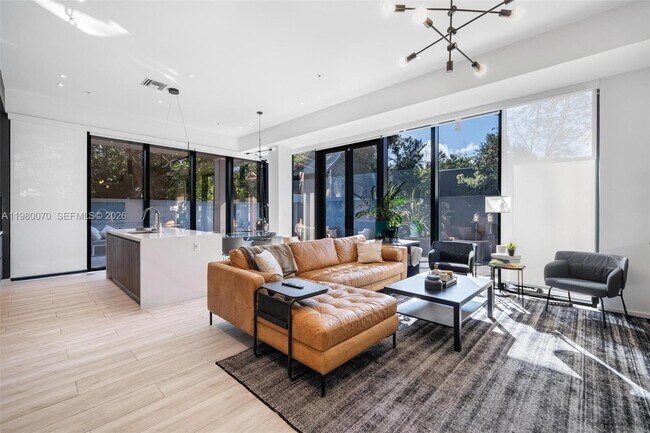 Foto del edificio - 3156 SW 27th Ave