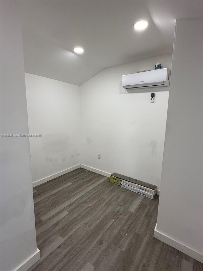 Foto del edificio - 1511 NW 45th St