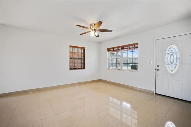 Foto del edificio - 3701 32nd Ave N