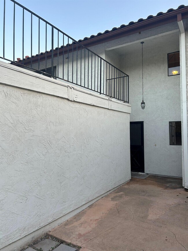 Building Photo - 3007 Highlands Blvd
