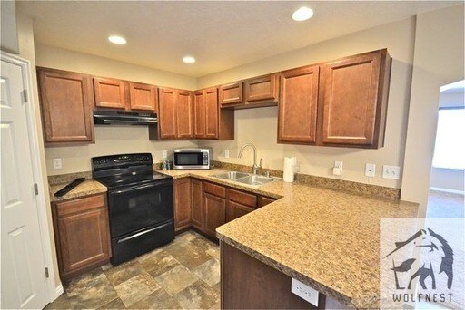 Primary Photo - Marvelous 3 Bedroom Magna Condo